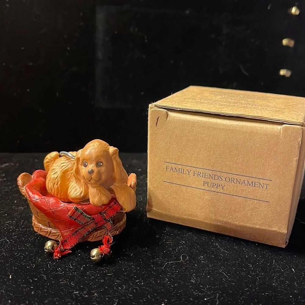 Avon Vintage Collectible “Family Friends Ornament Puppy” by Tom O’Brien for Avon